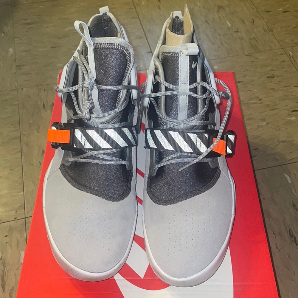 Mens Nike Air Force 270